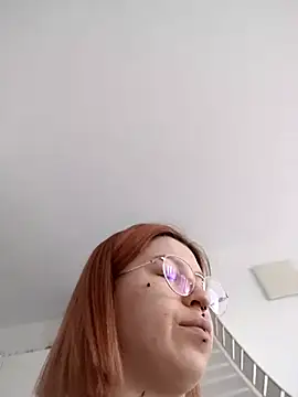 divine eve online show from April 5, 11:28 am