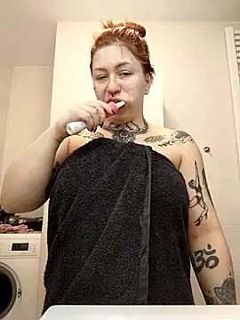 divine eve online show from December 20, 3:15 pm