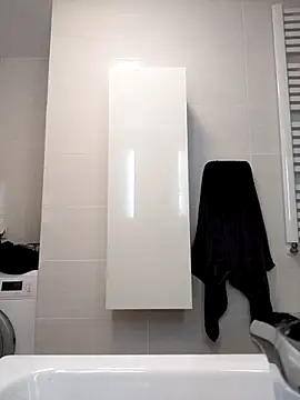 Snapshot of divine_eve chatting on October 28, 9:41 am divine eve online show from October 28, 9:41 am