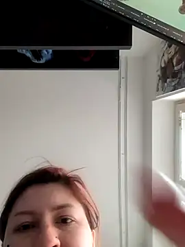 Snapshot of divine_eve chatting on November 17, 10:52 am divine eve online show from November 17, 10:52 am