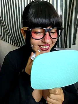 Snapshot of Derry_Cooper chatting on November 30, 4:41 pm Derry Cooper online show from November 30, 4:41 pm