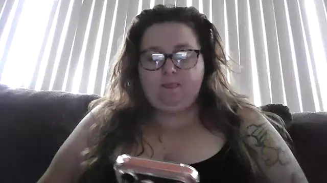 BBW2320 online show from December 5, 6:17 pm