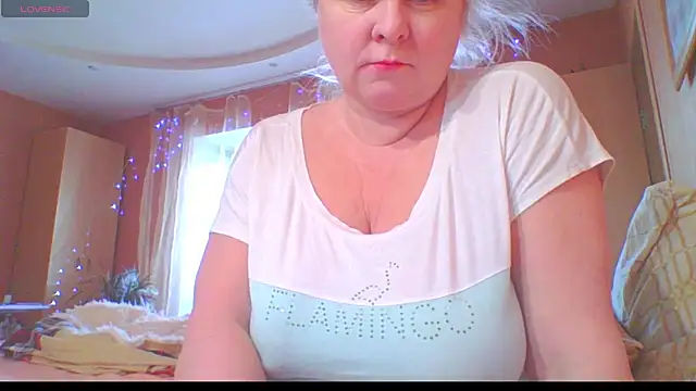 mira robinsonnn online show from January 19, 4:05 am