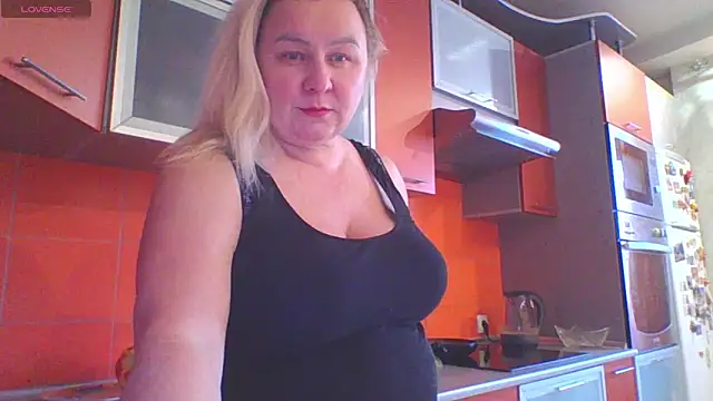 mira robinsonnn online show from February 15, 11:09 am