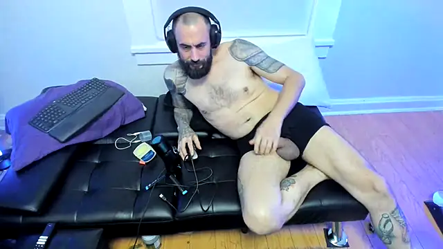 AceSpinning DJ online show from March 28, 7:31 am