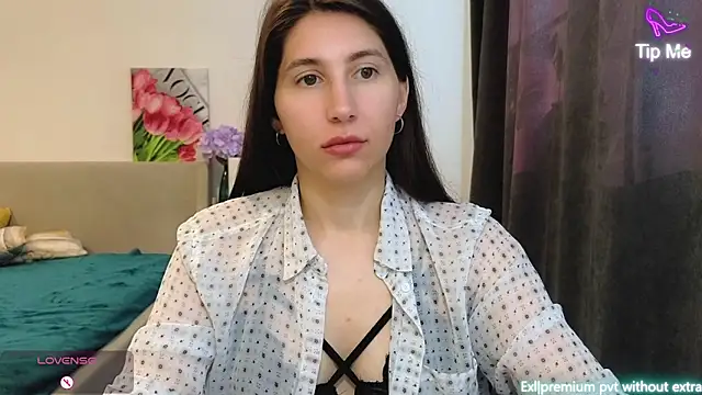 marrycolins online show from June 10, 2:02 am