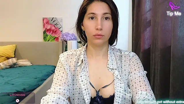 marrycolins online show from June 4, 2:38 am