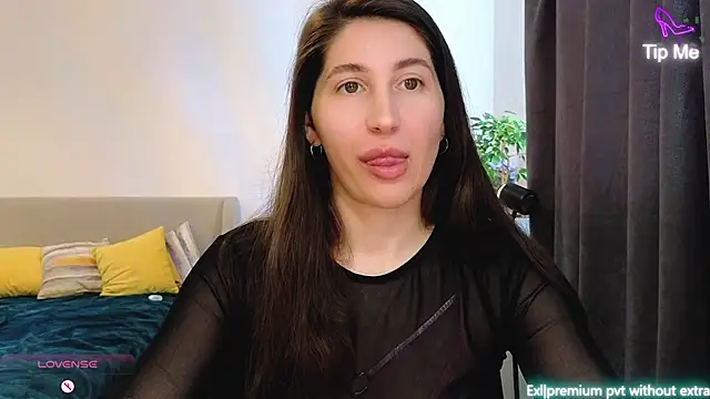 marrycolins online show from April 1, 3:08 am