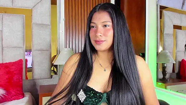 LinnaGardenia online show from March 22, 1:56 pm