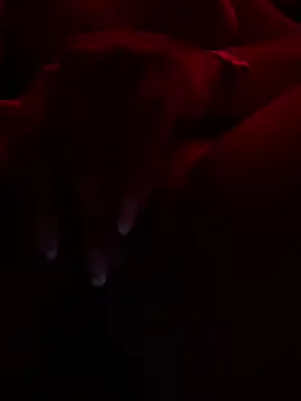 LinnaGardenia online show from March 4, 2:06 am