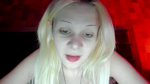 Snapshot of sashakiss99 chatting on September 28, 8:38 pm sashakiss99 online show from September 28, 8:38 pm