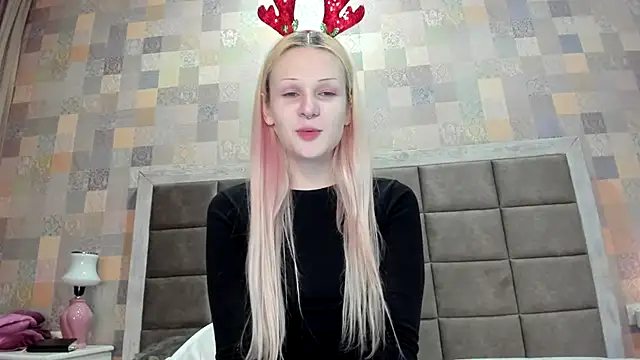 Snapshot of sashakiss99 chatting on December 11, 4:42 pm sashakiss99 online show from December 11, 4:42 pm