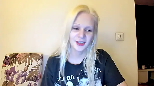 sashakiss99 online show from December 17, 3:17 pm