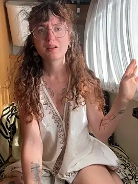  foxygirl  online show from June 14, 3:35 pm