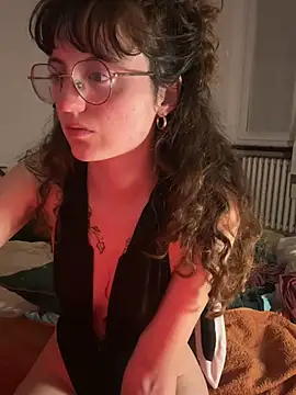  foxygirl  online show from March 23, 9:36 pm