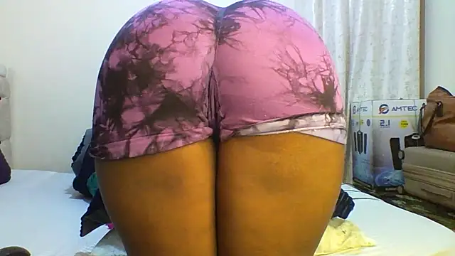 Petitiebooty online show from February 17, 6:54 am