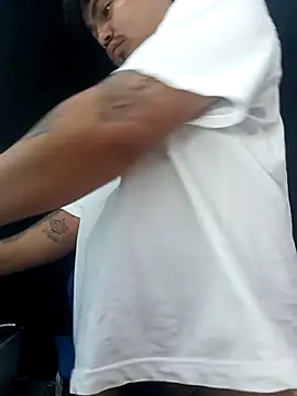 Snapshot of DickMasterfindom chatting on February 15, 11:14 pm DickMasterfindom online show from February 15, 11:14 pm