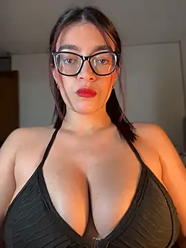 kathii95 online show from May 15, 1:36 am