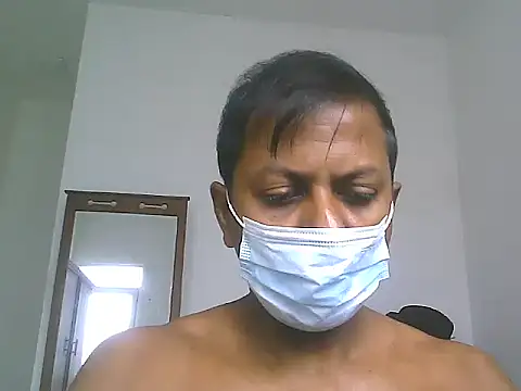 Snapshot of chocodk01 chatting on January 23, 2:33 am chocodk01 online show from January 23, 2:33 am