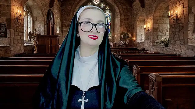 helenas fantasy online show from March 7, 3:02 am