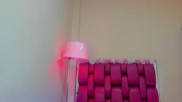 Snapshot of Gabriela_Brown chatting on February 6, 5:30 pm Gabriela Brown online show from February 6, 5:30 pm