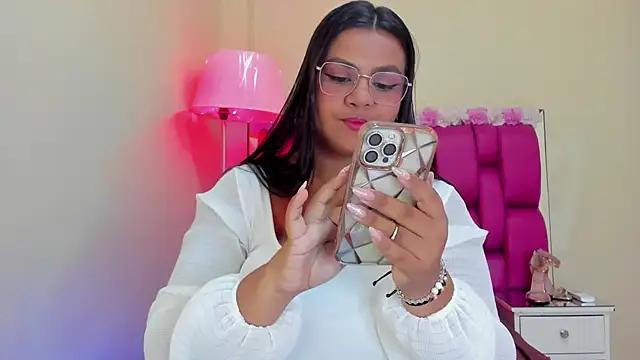 Snapshot of Gabriela_Brown chatting on December 13, 3:32 pm Gabriela Brown online show from December 13, 3:32 pm