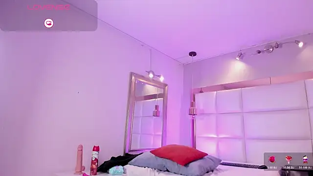 Jhonny-Blake online show from November 15, 1:59 pm