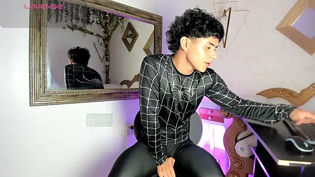Jhonny-Blake online show from July 11, 9:04 pm