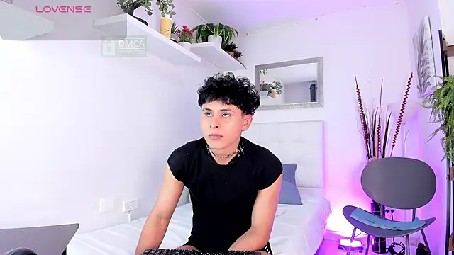 Jhonny-Blake online show from March 11, 8:58 pm