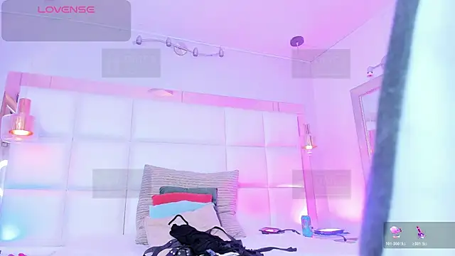 Jhonny-Blake online show from April 7, 7:26 pm