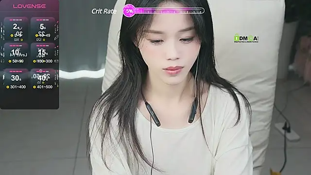 Snapshot of _YouY_ chatting on January 29, 3:54 am YouY online show from January 29, 3:54 am