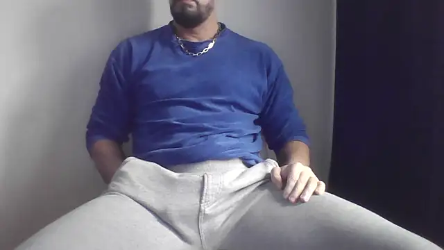 Snapshot of fl3xxx1 chatting on December 2, 9:00 am fl3xxx1 online show from December 2, 9:00 am