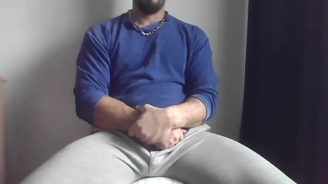 Snapshot of fl3xxx1 chatting on December 3, 10:36 am fl3xxx1 online show from December 3, 10:36 am