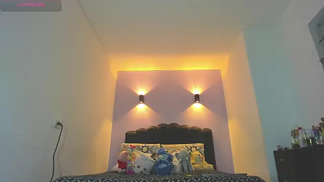 Sofia Clauss  online show from April 19, 4:35 am