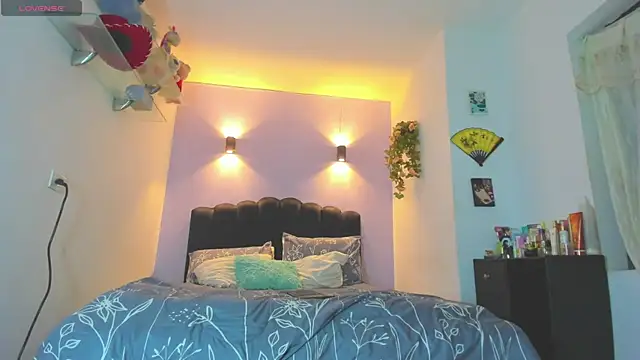 Snapshot of Sofia_Clauss_ chatting on June 18, 5:39 am Sofia Clauss online show from June 18, 5:39 am