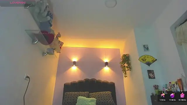 Snapshot of Sofia_Clauss_ chatting on July 6, 4:41 am Sofia Clauss online show from July 6, 4:41 am