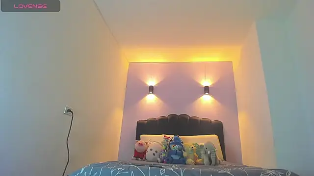 Sofia Clauss  online show from December 21, 3:08 am