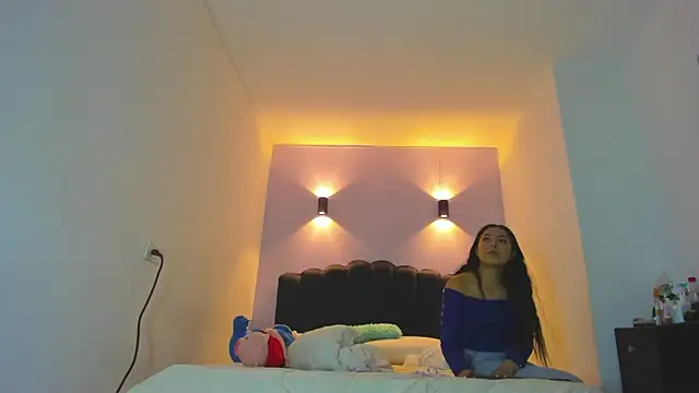 Sofia Clauss  online show from March 30, 4:03 am