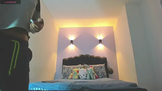 Snapshot of Sofia_Clauss_ chatting on October 12, 4:14 am Sofia Clauss online show from October 12, 4:14 am