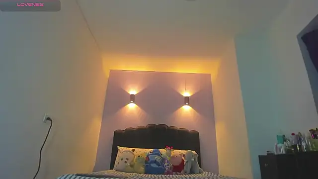 Sofia Clauss  online show from March 9, 4:27 am