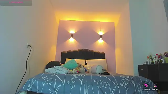 Sofia Clauss  online show from March 27, 4:10 am