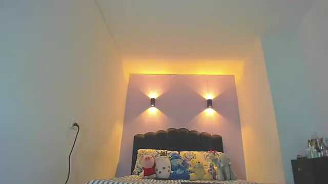Sofia Clauss  online show from May 9, 4:49 am