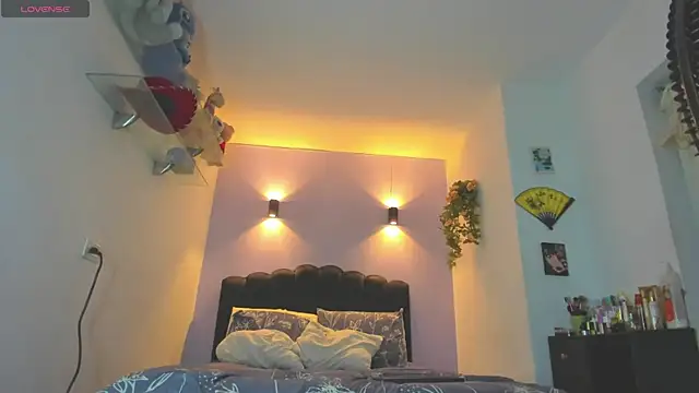 Snapshot of Sofia_Clauss_ chatting on June 12, 5:16 am Sofia Clauss online show from June 12, 5:16 am