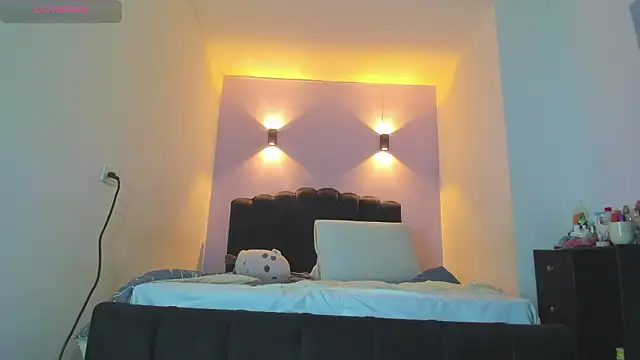 Sofia Clauss  online show from March 29, 4:36 am