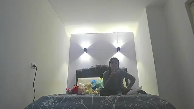 Sofia Clauss  online show from December 18, 12:16 am