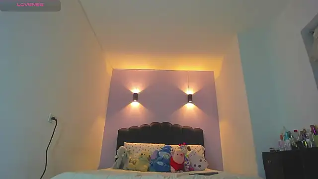 Sofia Clauss  online show from March 5, 4:20 am