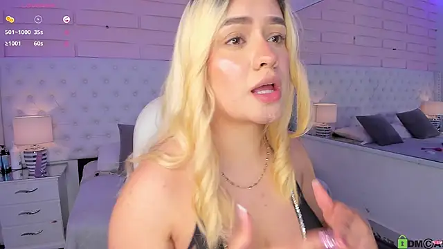 Yaaky  online show from December 24, 4:55 am