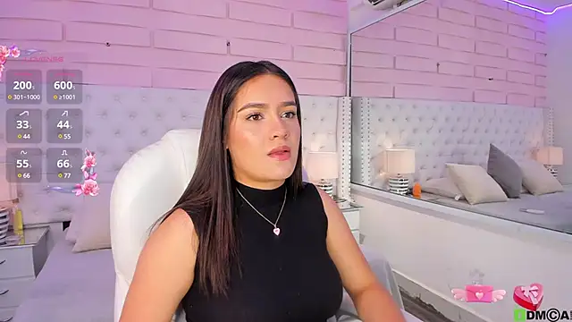 Yaaky  online show from January 17, 8:22 pm