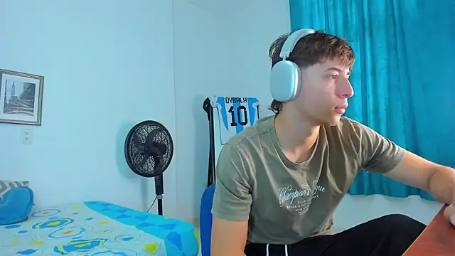 AlessandroDybala online show from March 12, 12:42 pm