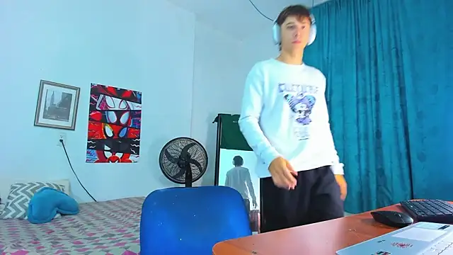 AlessandroDybala online show from April 21, 11:39 am